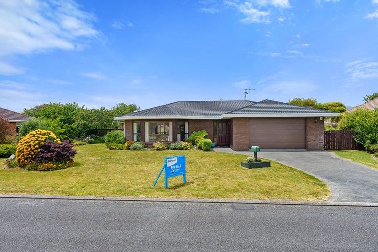 Photo of property in 12 Pinewood Grove, Paraparaumu Beach, Paraparaumu, 5032