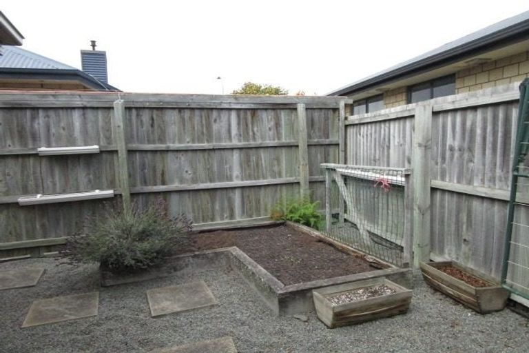 Photo of property in 3 Wedmore Close, Burwood, Christchurch, 8083