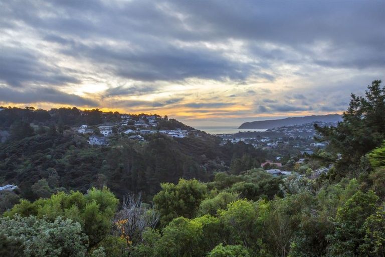 Photo of property in 76 Mercury Way, Whitby, Porirua, 5024