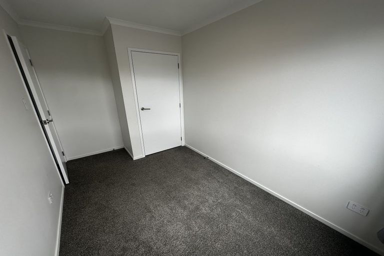 Photo of property in 4 Malcolm Calder Road, Hobsonville, Auckland, 0616