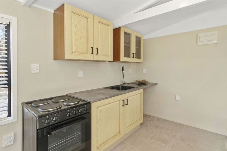 Photo of property in 19a Leaming Place, Clarks Beach, 2122