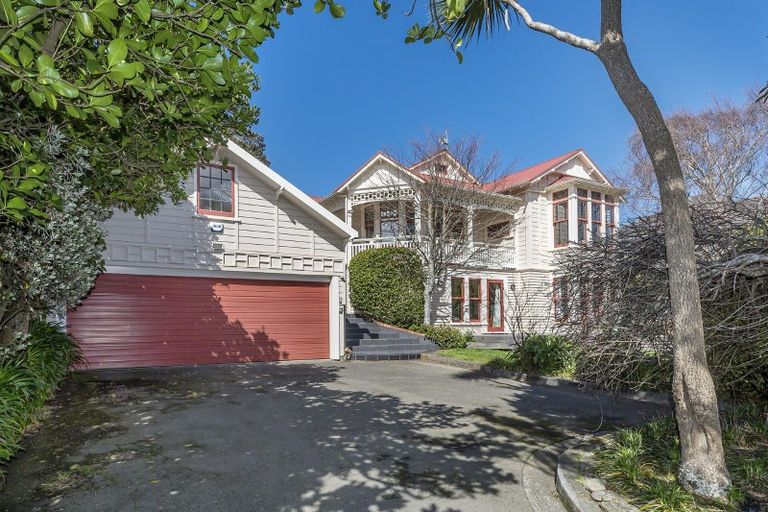 Photo of property in 11 Trelissick Crescent, Ngaio, Wellington, 6035