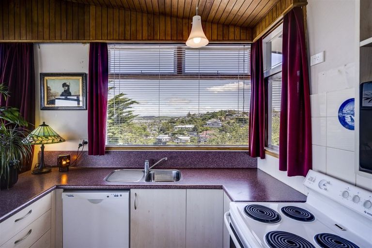 Photo of property in 32 May Avenue, Hospital Hill, Napier, 4110