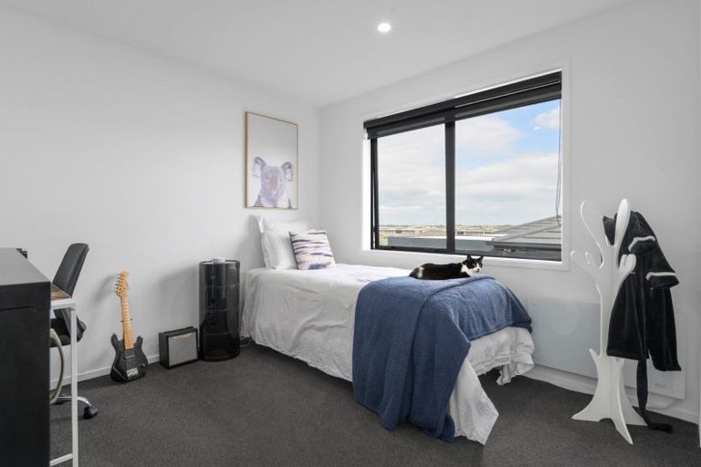 Photo of property in 25 Kapua Crescent, Rototuna North, Hamilton, 3210