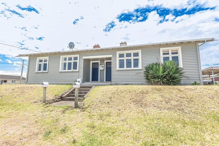 Photo of property in 34 Aotea Street, Castlecliff, Whanganui, 4501