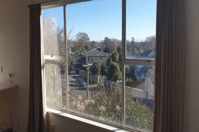 Photo of property in 24a Parklands Drive, Karori, Wellington, 6012