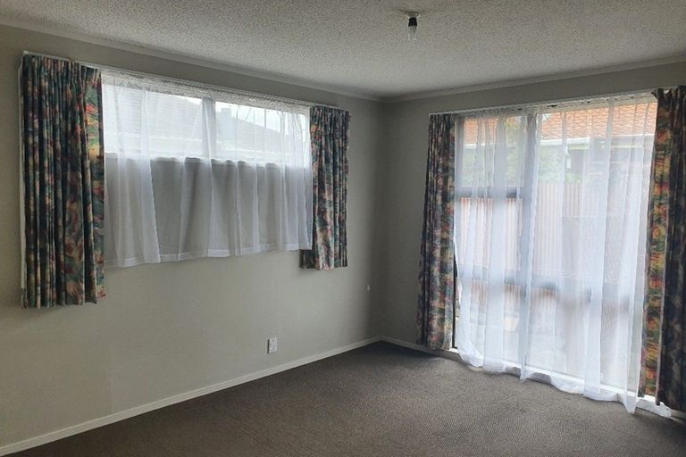 Photo of property in 8 Hukanui Road, Fairfield, Hamilton, 3214