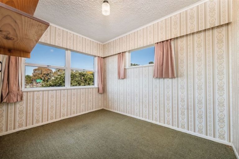 Photo of property in 15 Camelot Place, Glenfield, Auckland, 0629