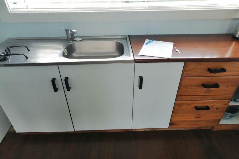 Photo of property in 27 Lowther Place, Taradale, Napier, 4112