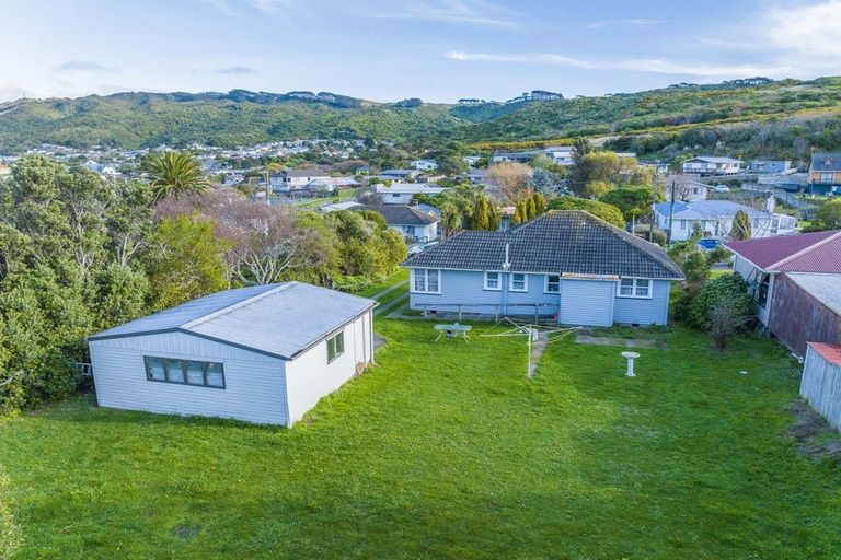 Photo of property in 58 Ngatitoa Street, Takapuwahia, Porirua, 5022