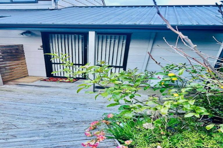 Photo of property in 69 Vintage Drive, Henderson, Auckland, 0612