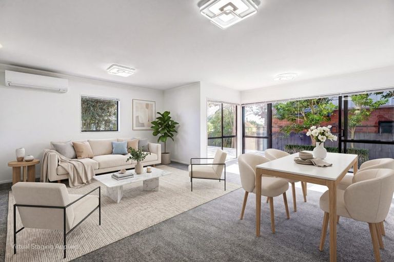 Photo of property in 2/24 Miro Street, New Lynn, Auckland, 0600