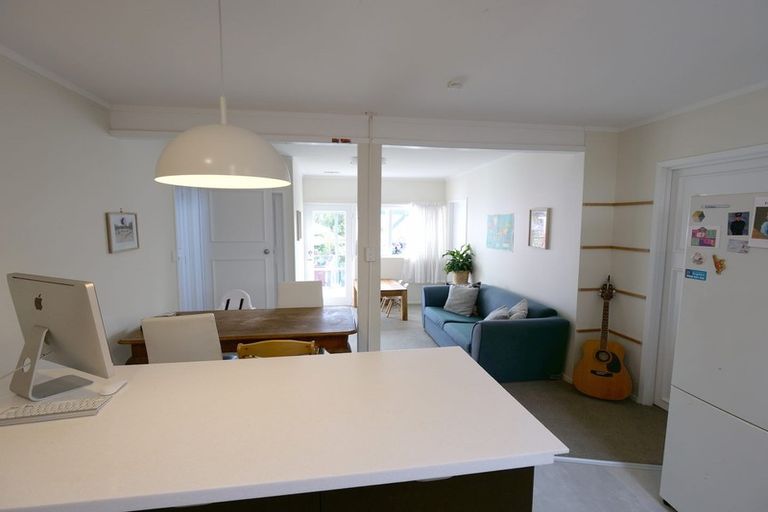 Photo of property in 31 Pemberton Avenue, Bayview, Auckland, 0629