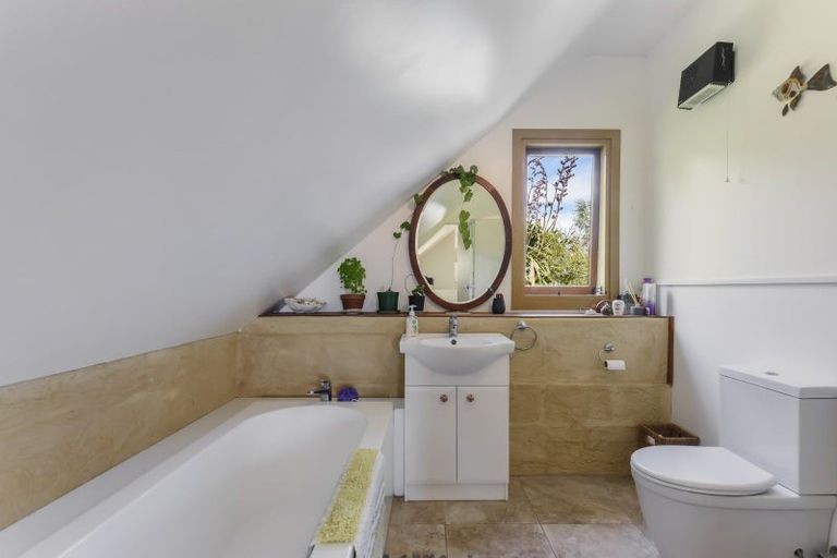 Photo of property in 51 Boons Valley Road, Waikawa, Picton, 7220