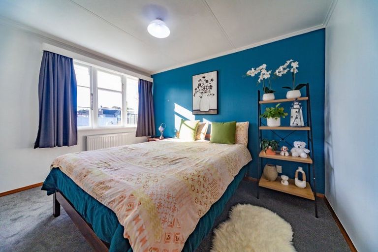 Photo of property in 16 Leicester Street, Terrace End, Palmerston North, 4410