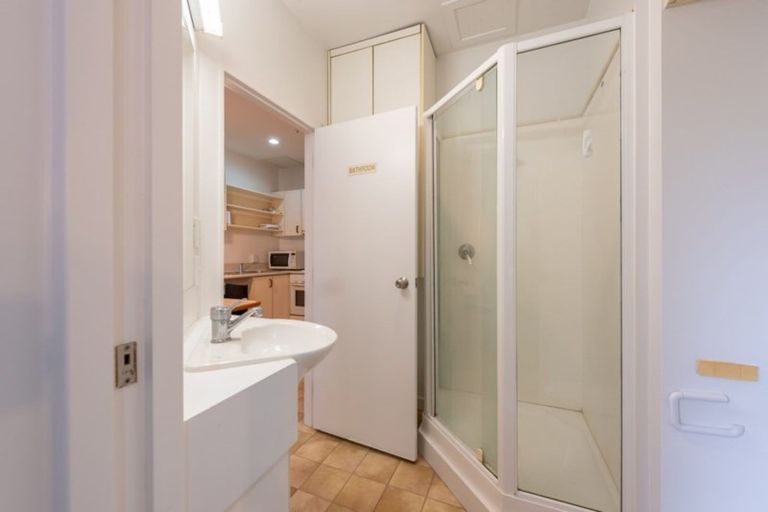 Photo of property in Terrace Tower Apartments, 1c/126 The Terrace, Wellington Central, Wellington, 6011