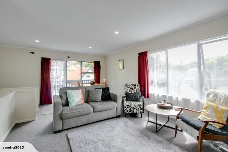 Photo of property in 22 Milton Road, Bluff Hill, Napier, 4110