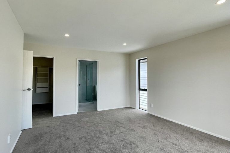 Photo of property in 3c Kaniere Place, Half Moon Bay, Auckland, 2012