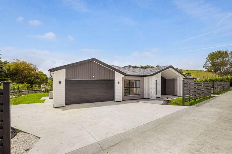 Photo of property in 29 Pukemarino Road, Waimauku, 0812