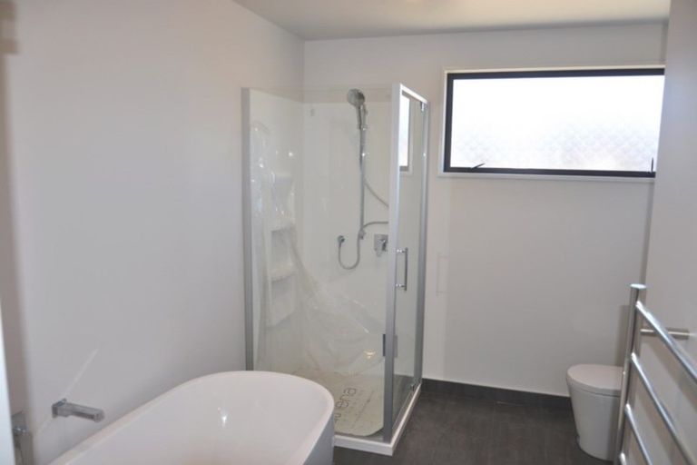 Photo of property in 34 Obelisk Street, Wanaka, 9305