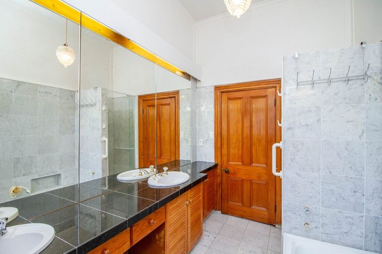 Photo of property in 19 Upland Road, Kelburn, Wellington, 6012