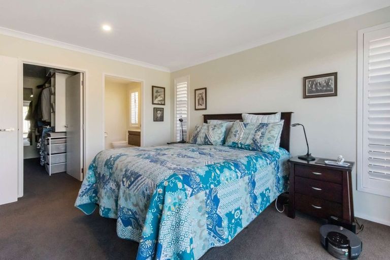 Photo of property in 107 Awataha Crescent, Pyes Pa, Tauranga, 3110