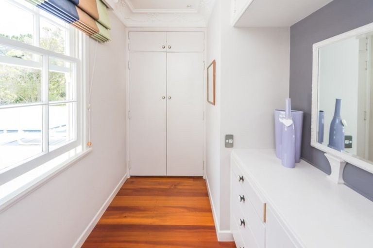 Photo of property in 108 Great North Road, Saint Johns Hill, Whanganui, 4500