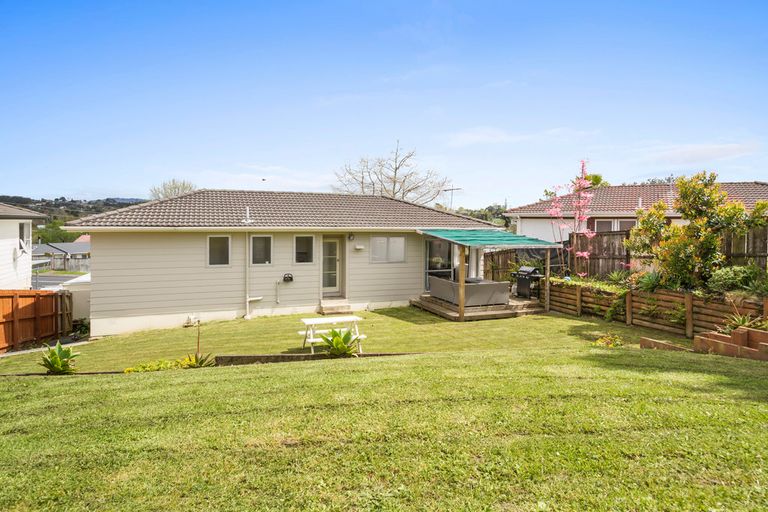 Photo of property in 66 Captain Scott Road, Glen Eden, Auckland, 0602