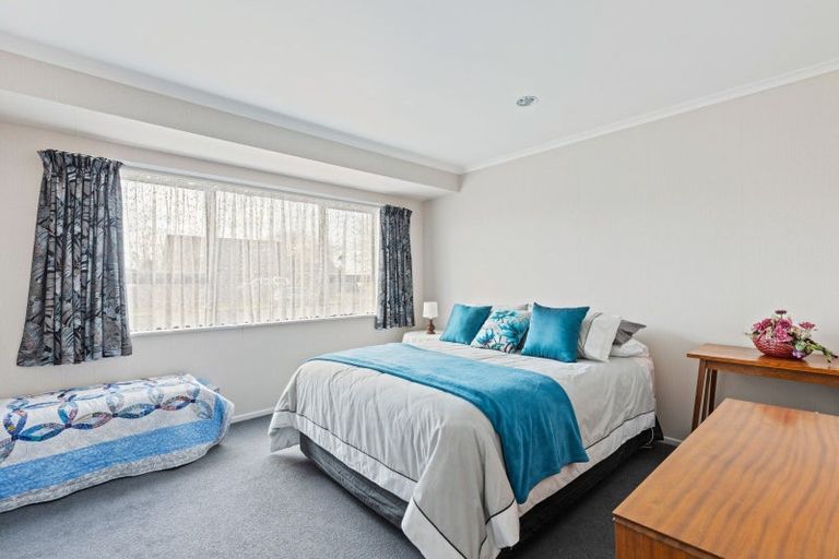 Photo of property in 151 Heta Road, Highlands Park, New Plymouth, 4312