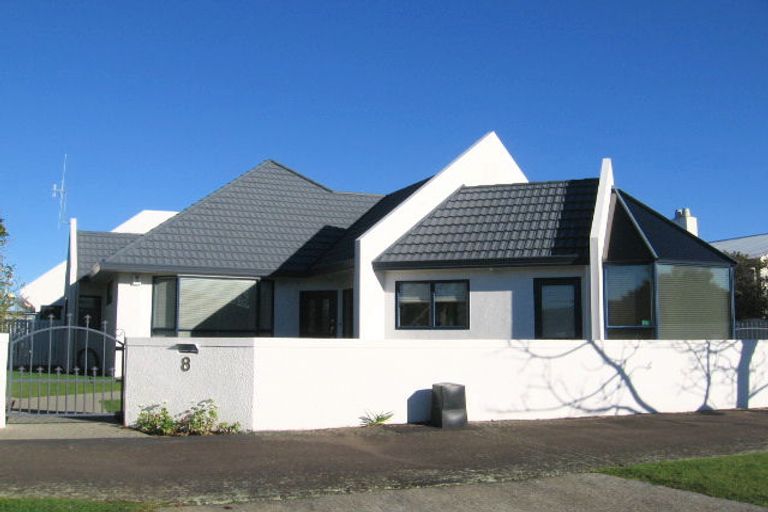 Photo of property in 8 Martin Street, Palmerston North, 4414