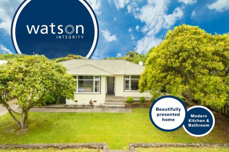 Photo of property in 4 Harrow Place, Hokowhitu, Palmerston North, 4410