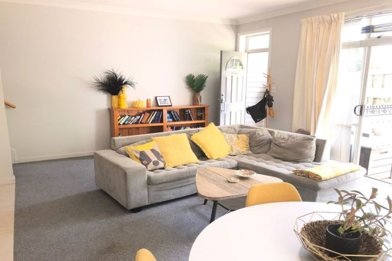 Photo of property in 16/44 Carlos Drive, Flat Bush, Auckland, 2016