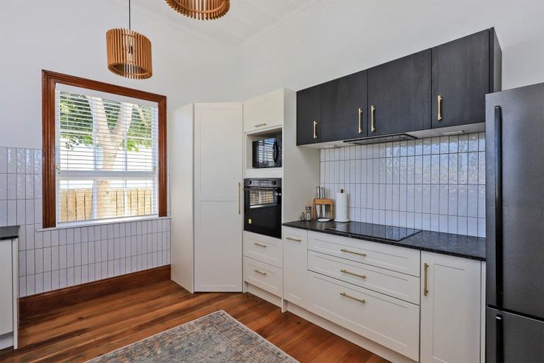 Photo of property in 125 Riverbend Road, Onekawa, Napier, 4110