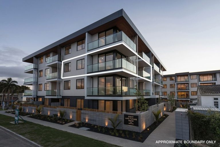 Photo of property in 201/8a Lake Pupuke Drive, Takapuna, Auckland, 0622