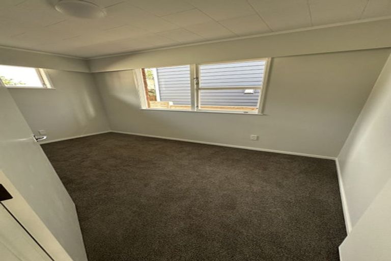 Photo of property in 25b Borrowdace Avenue, Botany Downs, Auckland, 2010