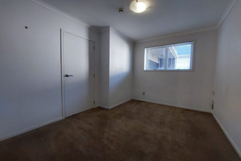 Photo of property in 45 Vivian Street, New Plymouth, 4310