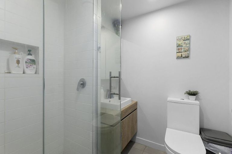 Photo of property in Pinnacle Apartments, W402/160 Victoria Street, Te Aro, Wellington, 6011