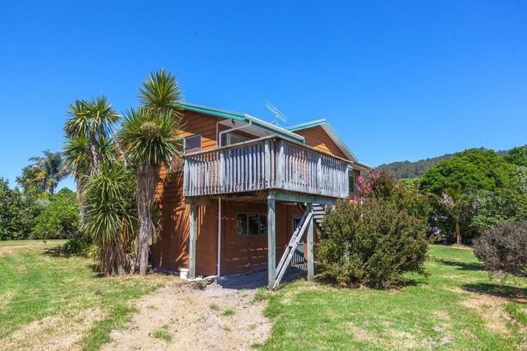 Photo of property in 25 Pa Road, Hahei, Whitianga, 3591