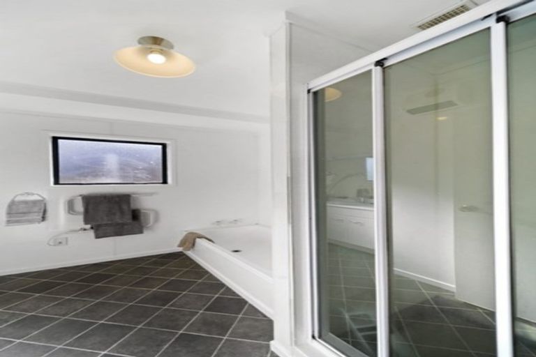 Photo of property in 1/32 Greenhill Crescent, Pakuranga, Auckland, 2010