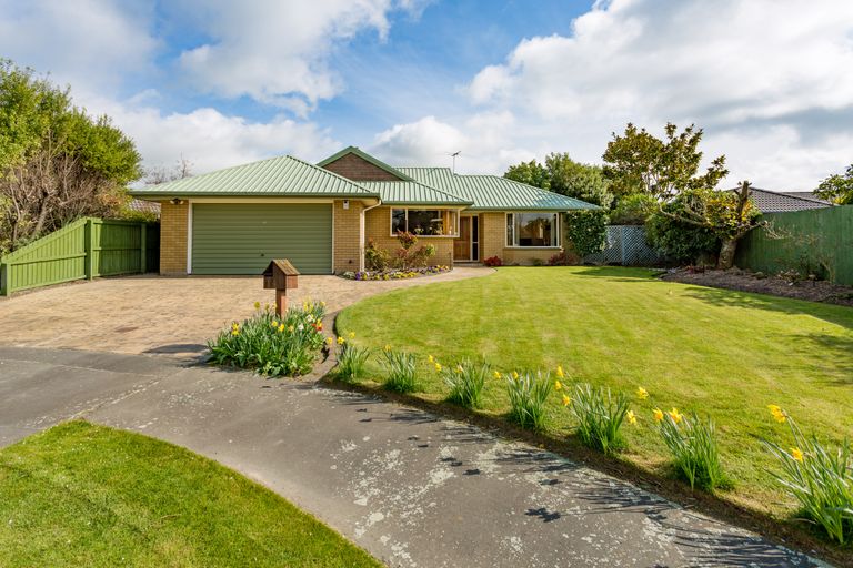 Photo of property in 14 Cataluna Place, Hei Hei, Christchurch, 8042