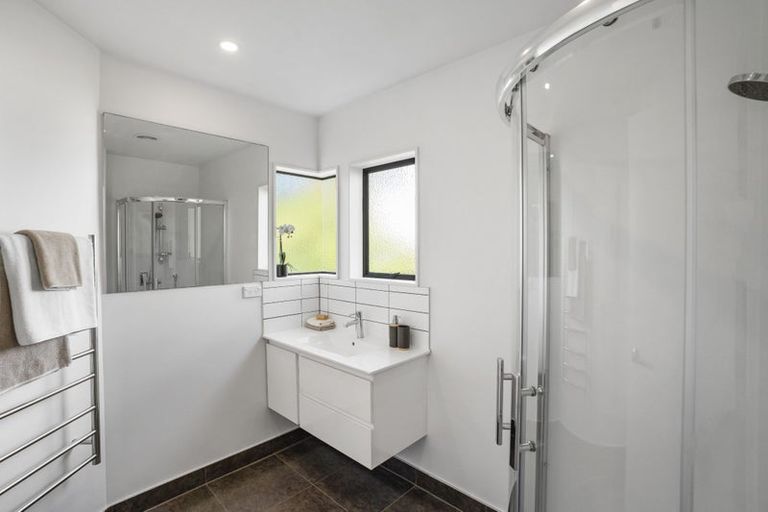 Photo of property in 215 Victoria Road, Devonport, Auckland, 0624