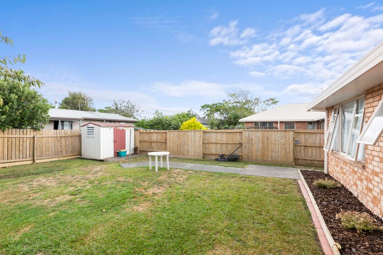 Photo of property in 10 Aldershot Place, Nawton, Hamilton, 3200