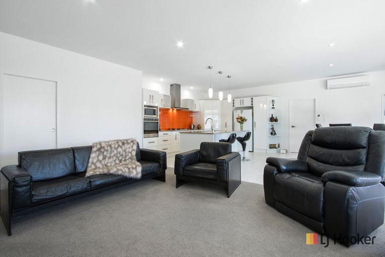 Photo of property in 48 Hanlen Avenue, Waihi Beach, 3611