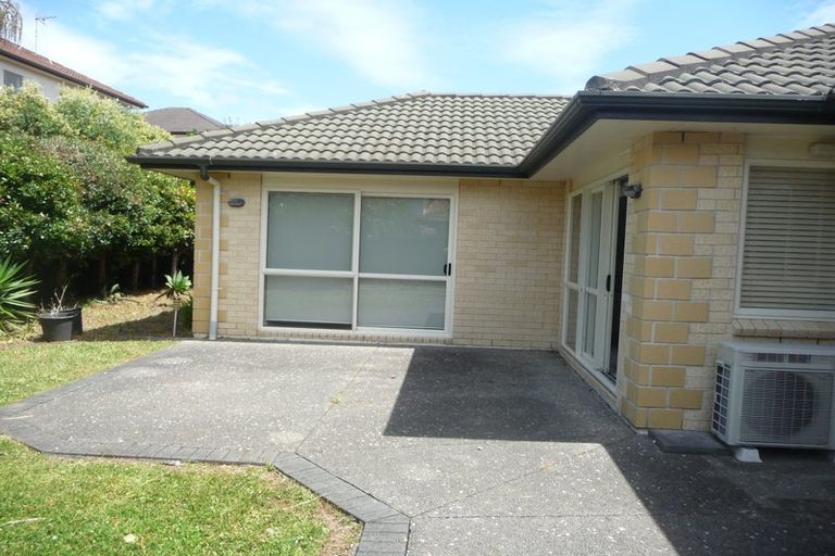 Photo of property in 6 Pennygale Close, Flat Bush, Auckland, 2016
