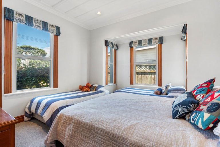 Photo of property in 123 Karewa Parade, Papamoa Beach, Papamoa, 3118