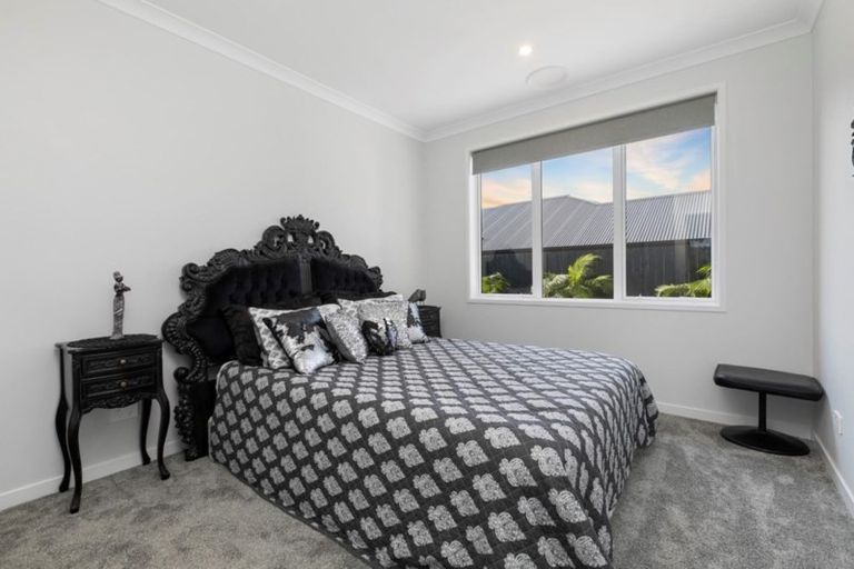 Photo of property in 11 Saint Thomas Avenue, Pyes Pa, Tauranga, 3112