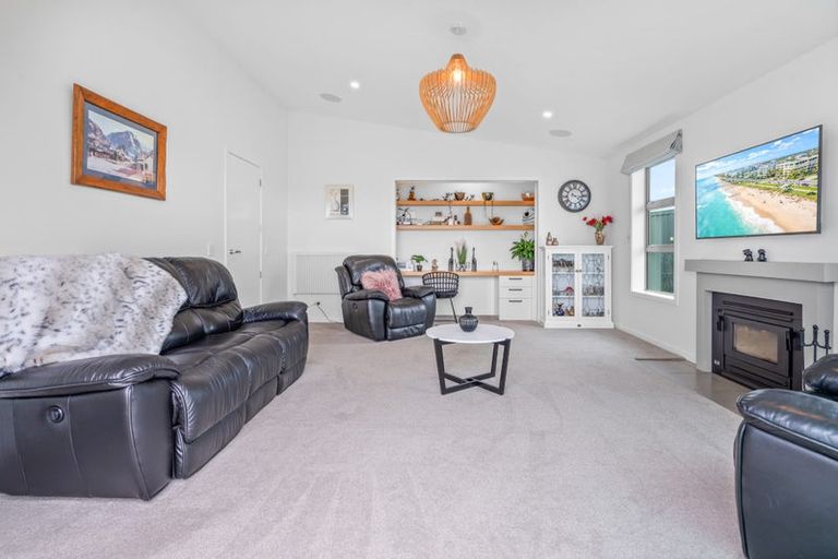 Photo of property in 11 Majestic Chance, Seaward Bush, Invercargill, 9812