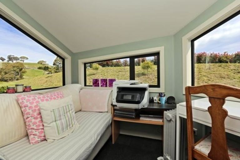 Photo of property in 6 Kempton Park Lane, Havelock North, 4130