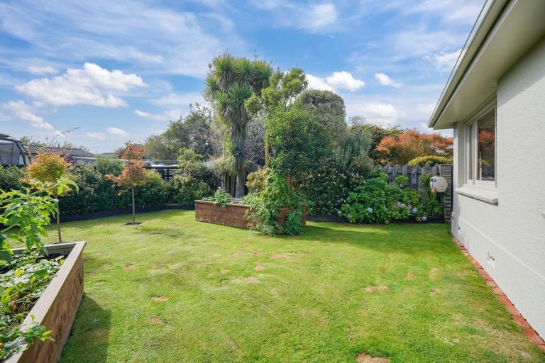 Photo of property in 28 Cruickshank Crescent, Rosedale, Invercargill, 9810