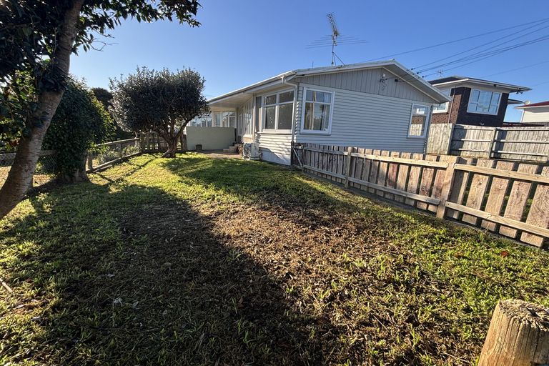 Photo of property in 1/20 Thompson Terrace, Manurewa, Auckland, 2102